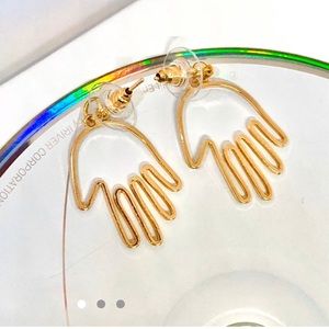 ❤️ New Gold Tone Aesthetic Hand Earrings